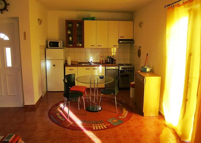 House With A Parking Space Unesic, Zagora - 14363 Vakantiehuis Unesic